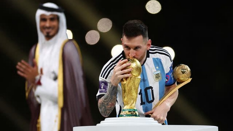 Messi cũng giành được vô số danh hiệu